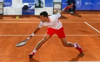 Novak Djokovic thắng áp đảo tại tứ kết Serbia mở rộng 2021