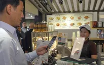 Singapore đẩy mạnh thanh toán bằng mã QR
