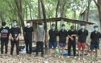 Bị phát hiện, 9 người nhập cảnh trái phép "lẩn" vào vườn điều