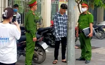 2 thanh niên Hà Nội bị phạt 4 triệu đồng vì không đeo khẩu trang