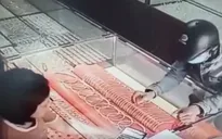 Vờ mua vàng rồi cướp giữa ban ngày
