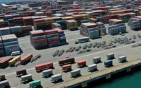 Cảng biển Mỹ tắc nghẽn, phí vận tải biển thế giới nhảy vọt