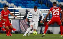 Real Madrid 2-2 Sevilla: Chia điểm kịch tính
