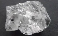 Phát hiện viên kim cương trắng "khủng" 370 carat