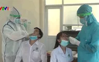 TP Hồ Chí Minh xét nghiệm thần tốc, chặn đứng nguồn lây COVID-19