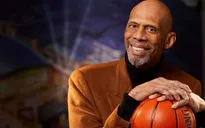 NBA tạo giải thưởng mới nhằm tôn vinh huyền thoại Kareem Abdul-Jabbar