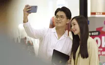 Hãy nói lời yêu - Tập 10: Bình bắt gặp My chụp ảnh tình cảm với trai lạ giữa thanh thiên bạch nhật