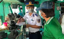 Cảnh sát biển bắt giữ tàu chở 45.000 lít dầu DO không có hóa đơn chứng từ