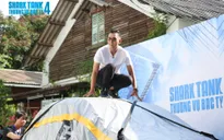 Chàng trai Việt kiều với bạt làm nổi ô tô được dàn Shark tranh nhau xuống tiền
