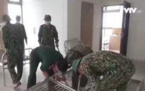 Hà Nam: Tăng cường hàng trăm chiến sĩ tham gia khoanh vùng dập dịch