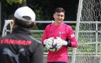 Văn Lâm chưa thể có trận ra mắt cho Cerezo Osaka