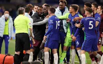 Chelsea và Leicester đối mặt án phạt sau màn xô xát cuối trận