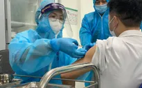 Đề xuất sớm tiêm vaccine COVID-19 cho công nhân tại khu vực có nguy cơ