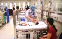 Lo ngại lây nhiễm COVID-19, nhiều phụ huynh để trẻ nhập viện trong tình trạng nặng
