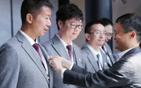 Tỷ phú Jack Ma rút khỏi đại học kinh doanh do ông sáng lập