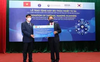 Việt Nam tiếp nhận 40 máy đo thân nhiệt từ xa của Chính phủ Hàn Quốc