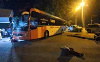 Tài xế nhốt cảnh sát trên xe, tông vào chốt kiểm dịch COVID-19