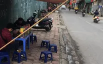 Từ 17h ngày 3/5, Hà Nội tạm dừng các quán ăn, uống đường phố, trà đá, cà phê vỉa hè