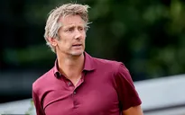Edwin van der Sar muốn trở lại Manchester United
