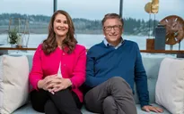 Tỷ phú Bill Gates đã chuyển 2,4 tỷ USD cổ phần tại một loạt công ty cho bà Melinda
