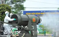 Binh chủng Hóa học phun khử trùng tiêu độc tại Bệnh viện Bệnh nhiệt đới Trung ương cơ sở 2