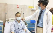 Trí nhớ lẫn lộn, đau đầu, đi khám phát hiện não có khối u to như quả cam