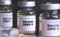 Bản quyền vaccine được bãi bỏ, thế giới sẽ có thêm bao nhiêu liều vaccine?