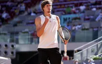 Alexander Zverev thẳng tiến vào chung kết Madrid Masters 2021