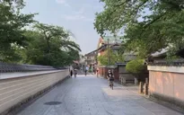 COVID-19: Những điểm du lịch sầm uất của Nhật Bản trở nên “hoang vắng” lạ thường