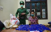 Bắt quả tang đối tượng mua bán trái phép 12.000 viên ma túy tổng hợp