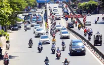 Nắng nóng gay gắt ở Bắc Bộ, Trung Bộ chưa có dấu hiệu hạ nhiệt
