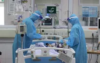 Thủ tướng Chính phủ khen thưởng 32 thầy thuốc tiêu biểu chống dịch COVID-19