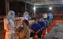 Đà Nẵng và Vinh triển khai xét nghiệm COVID-19