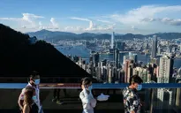Hong Kong (Trung Quốc) rút ngắn thời gian cách ly với người đã tiêm chủng đầy đủ