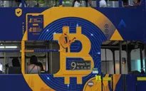 Trung Quốc tiếp tục siết chặt quản lý tiền số, Bitcoin lao dốc