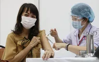 TP Hồ Chí Minh bắt đầu tiêm vaccine COVID-19 cho người kinh doanh mặt hàng thiết yếu