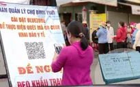 Người dân TP Hồ Chí Minh bắt đầu đi chợ bằng thẻ quét mã QR