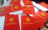 Mua sổ đỏ giả trên mạng rồi bán lại cho người khác để chiếm đoạt hàng trăm triệu đồng
