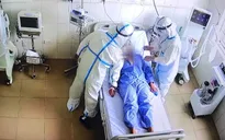 Trung tâm hồi sức tích cực lớn nhất miền Bắc tiếp nhận 6 bệnh nhân COVID-19 nặng đầu tiên
