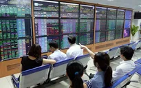 Chứng khoán xô đổ mọi kỷ lục, dân Việt vay tiền đầu tư cổ phiếu ra sao?