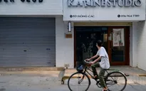 Những con phố thời trang ở Hà Nội: Ngày ế ẩm, tối tắt đèn "đi ngủ sớm"