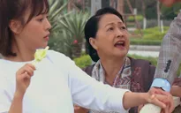 Hương vị tình thân - Tập 37: Lặng lẽ siết chặt tay Nam (Phương Oanh), Long (Mạnh Trường) khiến crush "rớt tim"