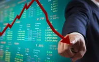 Nhà đầu tư hoảng loạn bán tháo, VN-Index thủng mốc 1.300 điểm