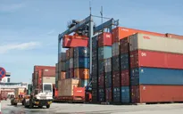 Các hãng tàu “nhập nhèm” niêm yết giá cước