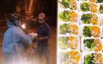 Ấm lòng bữa cơm mùa dịch cho những người vô gia cư tại TP Hồ Chí Minh