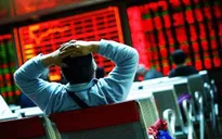 Chứng khoán đỏ lửa suốt tuần, gần 500.000 tỷ đồng "bốc hơi"