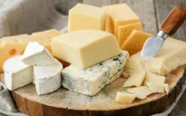 Phát hiện mới: ăn phô mai có thể giúp kéo dài tuổi thọ