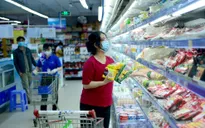 Mua sắm tại siêu thị thời giãn cách: Làm gì để ai cũng mua được hàng?
