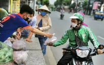 Chạy xe ôm, lái xe ba gác, bán vé số dạo… được hỗ trợ bao nhiêu tiền?