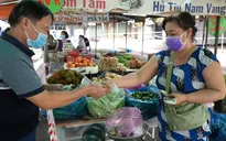TP Hồ Chí Minh mở lại chợ truyền thống chỉ bán thực phẩm tươi sống, hàng thiết yếu